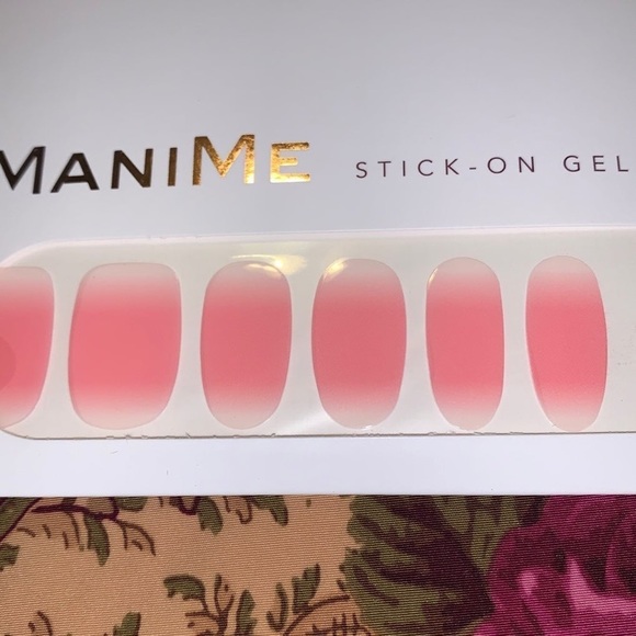 ManiMe Stick On Nail Gels *PRICE FIRM* - Picture 5 of 7